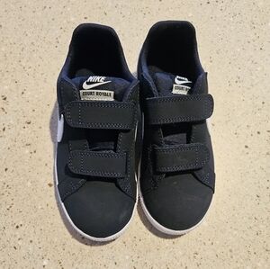 NIKE Court Royale boys 11c